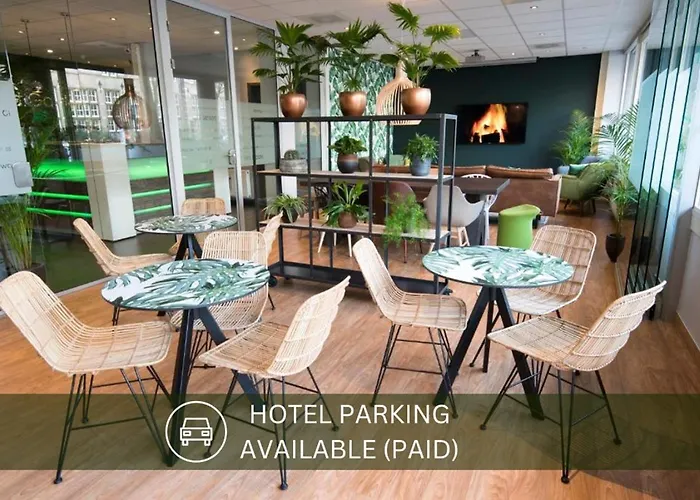 Court Garden Hotel